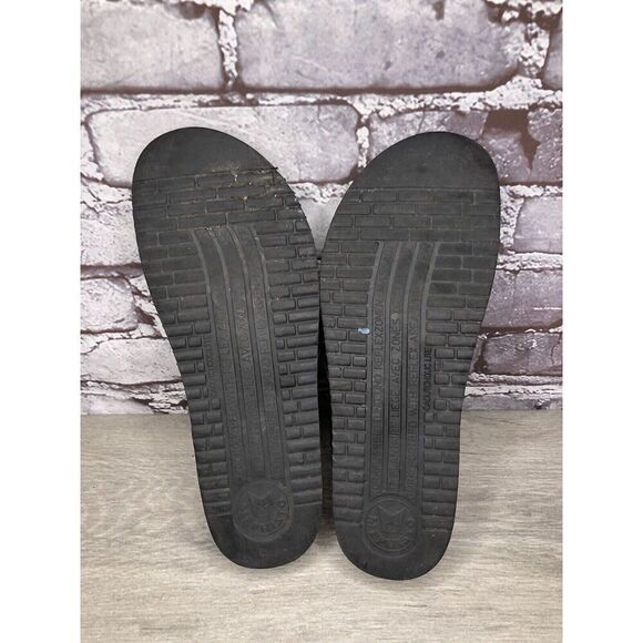 Mephisto Pewter Textured Leather Flip Flops Flower Sandals Women's Sz 38EU/7.5M - Picture 8 of 14